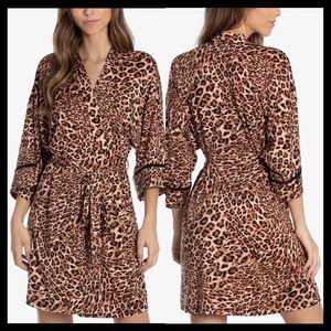 LINEA DONATELLA New Tigertail Animal Print Wrapper